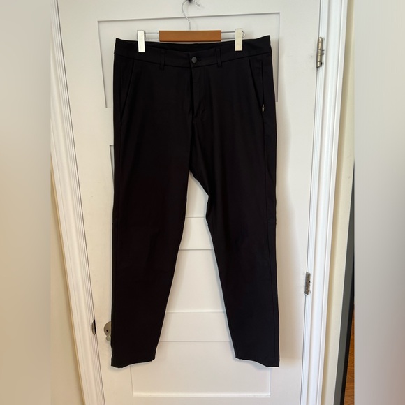 Lululemon Commissioner Pant - Picture 1 of 2